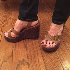 Colin Stuart brown wedge sandals